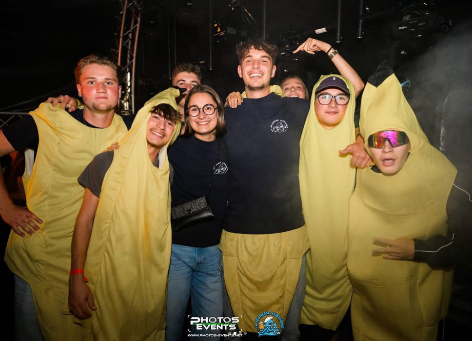 DJ